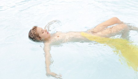 Элегантная Эдвиж в летнемNature