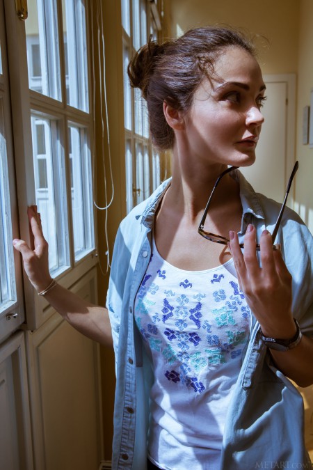 Веселая и привлекательная красотка Онорин Б.