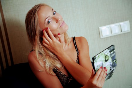 Чарующая Aislin: Нежность и Улыбка