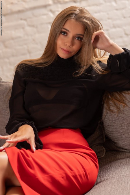 Эротическая фотосессия с очаровательной моделью Anella Q