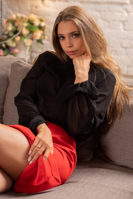 Эротическая фотосессия с очаровательной моделью Anella Q