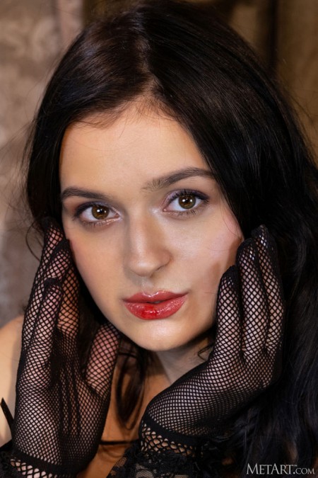 Анфиса: Элегантная эротика в моде