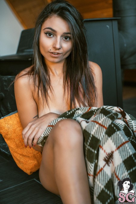 Катрина: Спортивная Модель с Татуировками