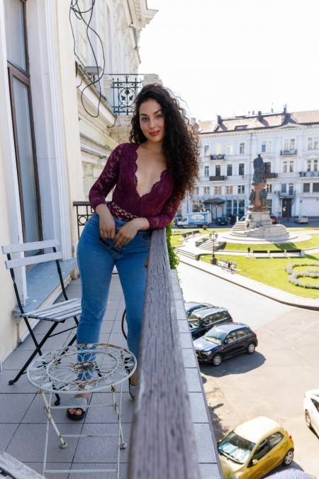 Эротическая фотосессия с Электрой Нуар