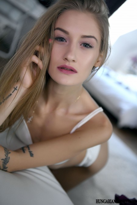 Эротический фотосет с Тиффани Татум