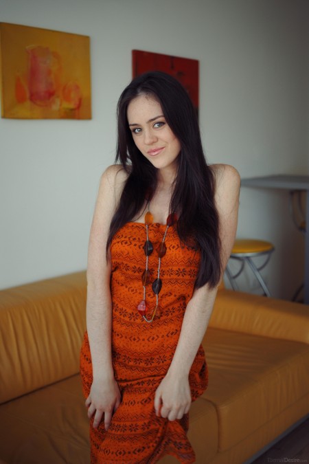 Милая элегантность: Аннис А в домашней обстановке