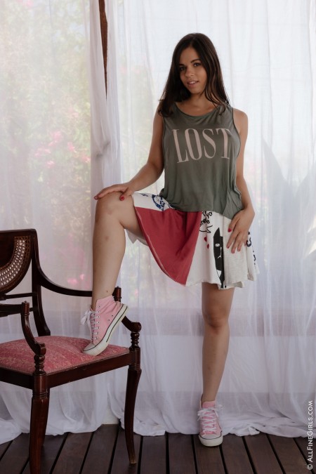 Элегантная Некане: Символ сексуальности