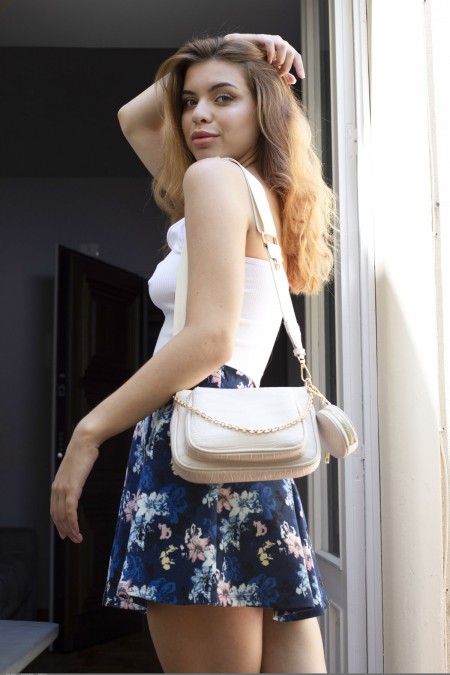 Летняя сенсуальность: модель Эмили Майерс