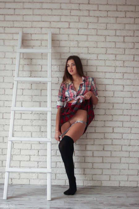 Элегантная мода: Влада S в интерьере