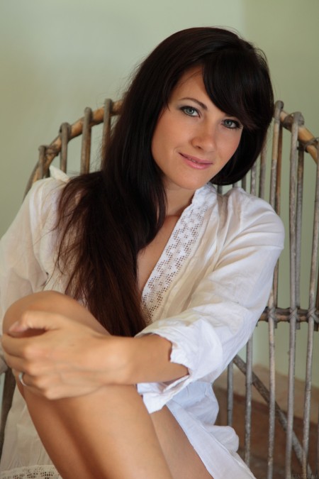 Летняя чувственность: Лорен в природе