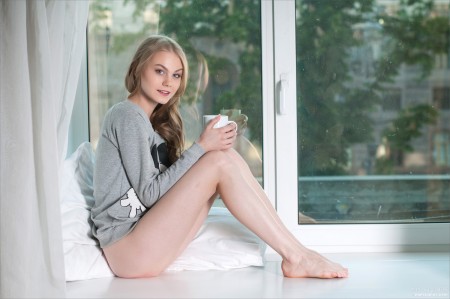 Элегантная Эрика: Сексуальность и Уют