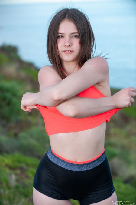 Летний сексуальный фотосет в природе