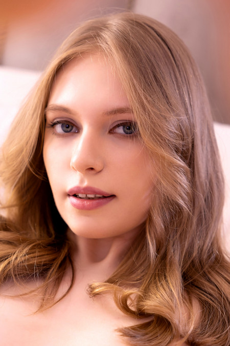 Соня Эль: Грация и Очарование дома