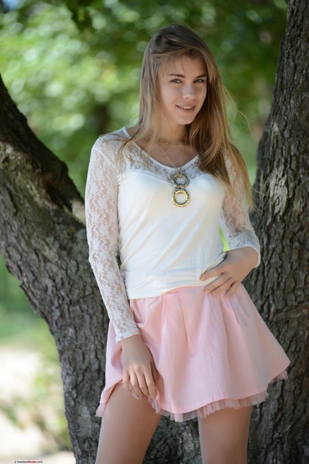 Летняя радость: Лубентия в лесу