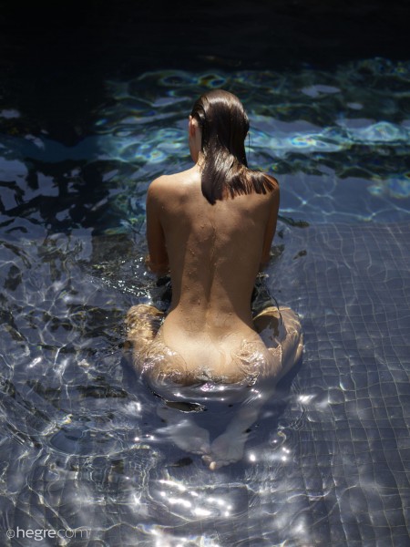 Анна L: Летний отдых у бассейна