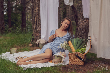 Летнее наслаждение: Milena Angel в природе