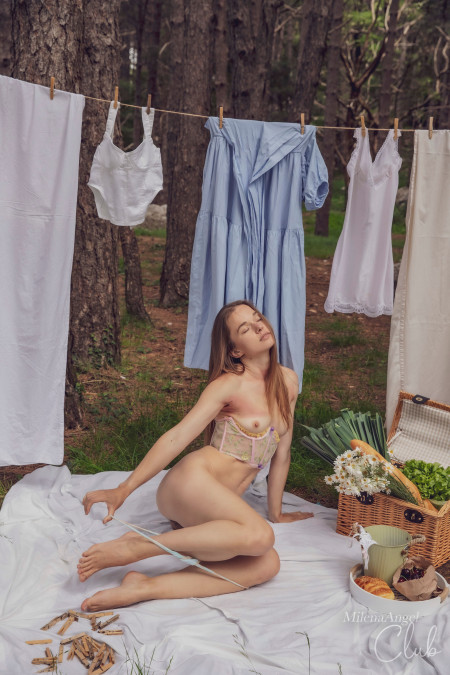 Летнее наслаждение: Milena Angel в природе