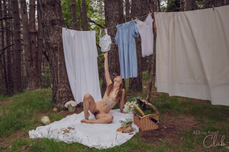 Летнее наслаждение: Milena Angel в природе