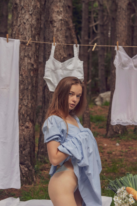 Летнее наслаждение: Milena Angel в природе